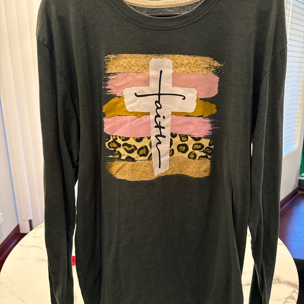 Faith Graphic Long Sleeve Tee - Olive